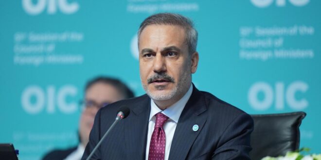 El apoyo al pueblo de Siria es necesario, afirma Canciller turco