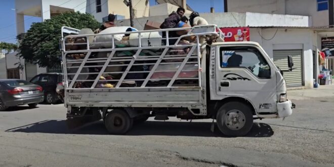 Desplazamiento de familias beduinas tras violaciones y masacres cometidas en Sweida
