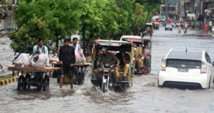 Lluvias monzónicas en Pakistán dejan 104 muertos y 200 heridos