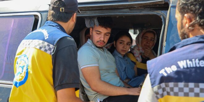 Evacúan civiles de Sweida por corredor humanitario