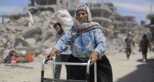 Un millón de mujeres y niñas en Gaza sufren hambruna bajo bloqueo israelí, alerta la UNRWA