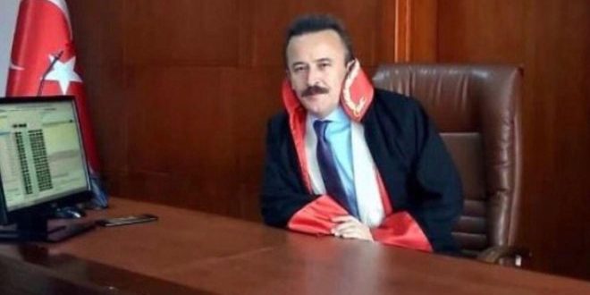 القاضي التركي أيدين باشار