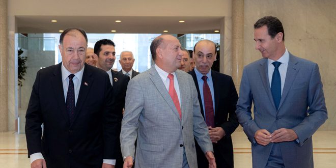 الرئيس الأسد لـ فرنانديز: تكثيف التواصل بين الفعاليات الاقتصادية والتجارية في سورية والباراغواي بما يحقق مصلحة الشعبين