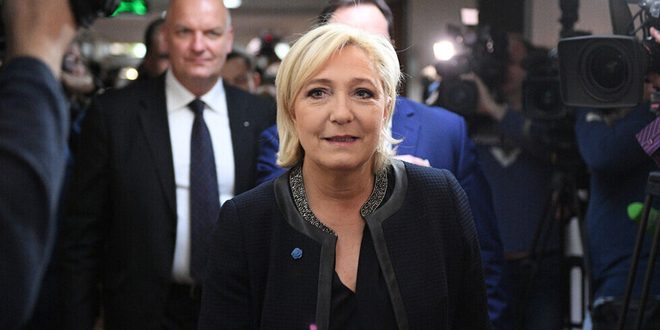 لوبان: الشعب الفرنسي في قطيعة كاملة مع ماكرون